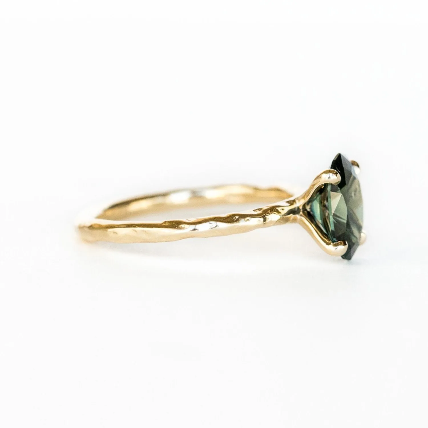 1.70ct Teal Oval Sapphire 4 Prong Oval Evergreen Solitaire Yellow Gold