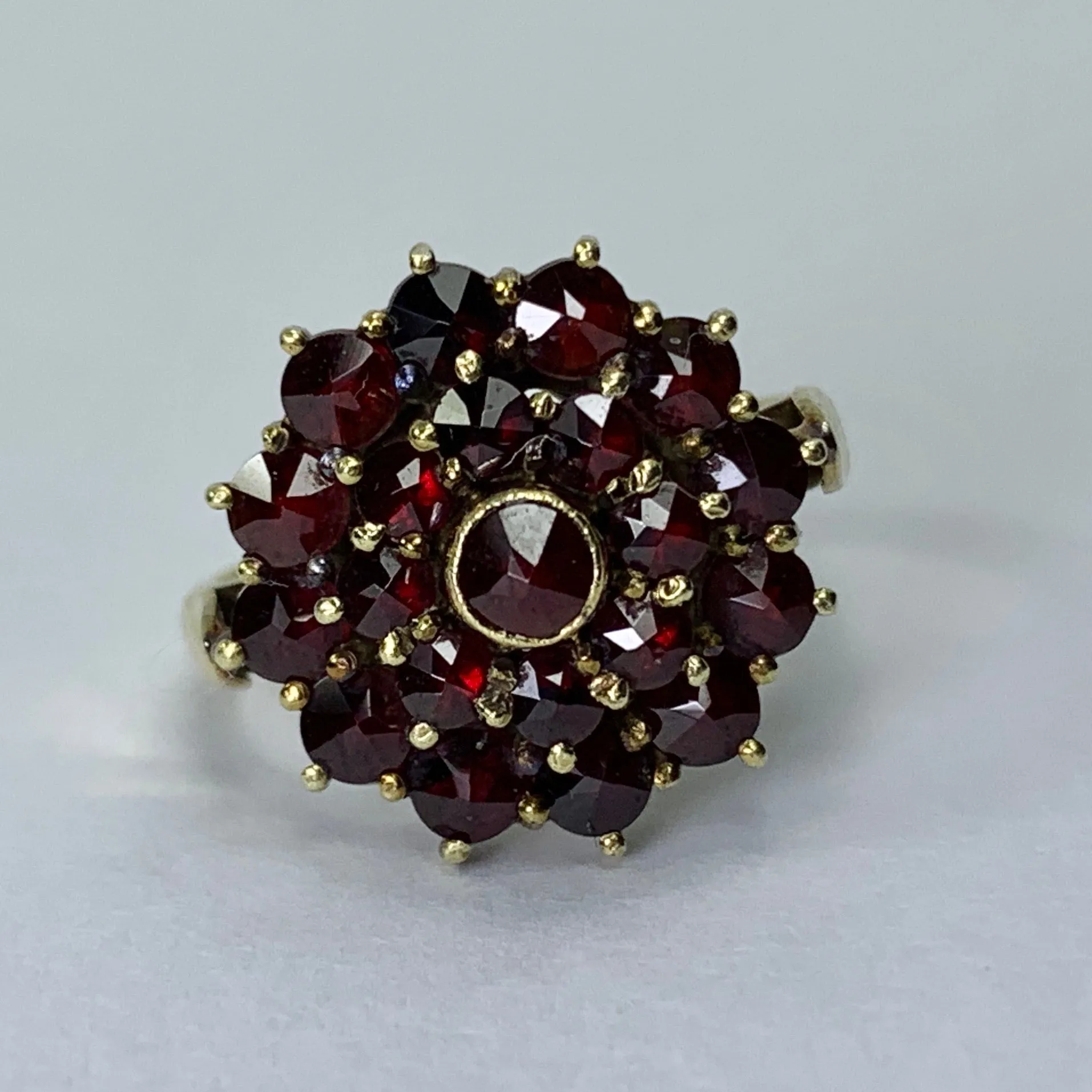 1940s Garnet Cluster Ring in 14k Yellow Gold. Bohemian Ring. January Birthstone.