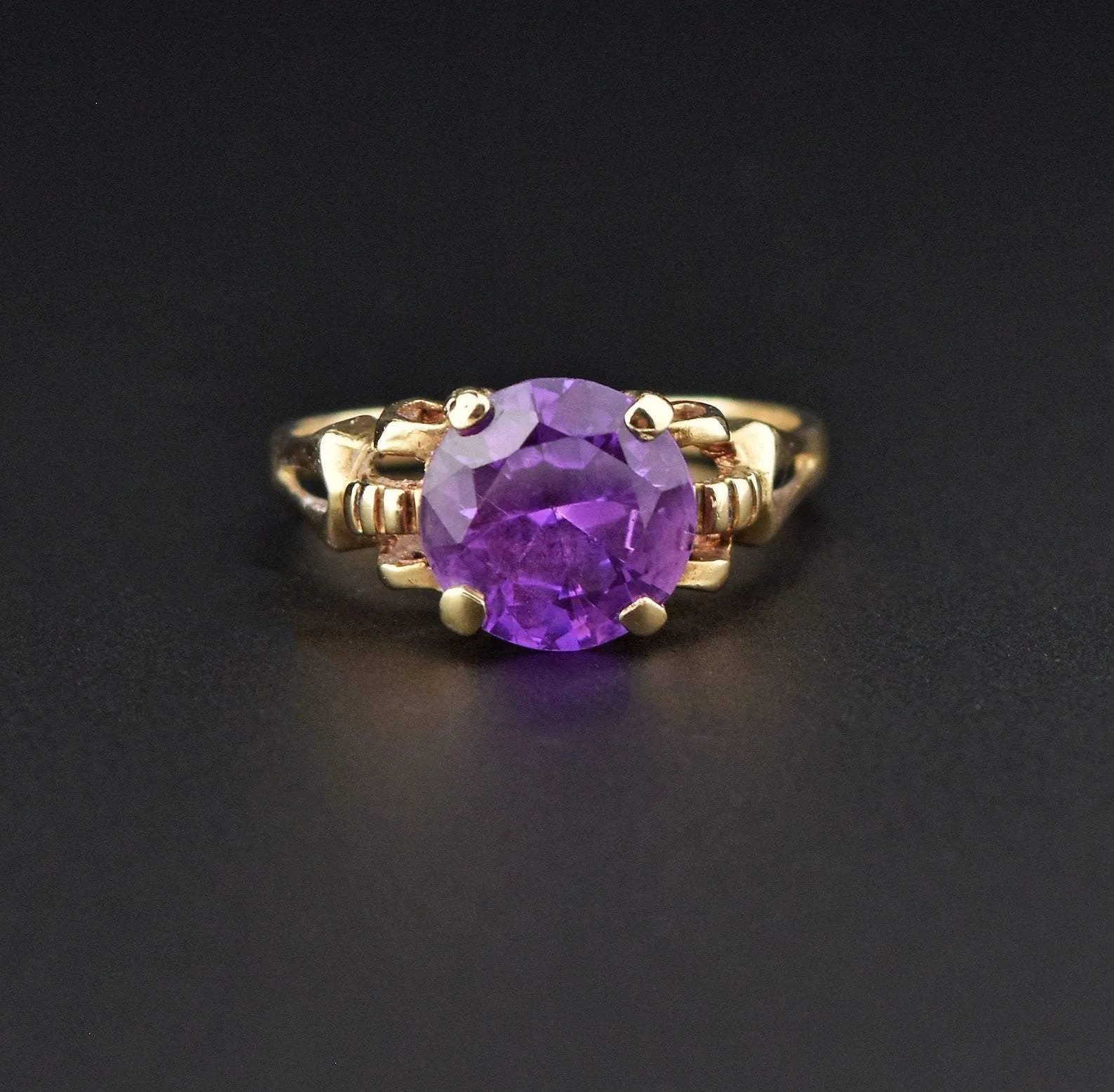 Art Deco 14K Gold Amethyst Solitaire Ring