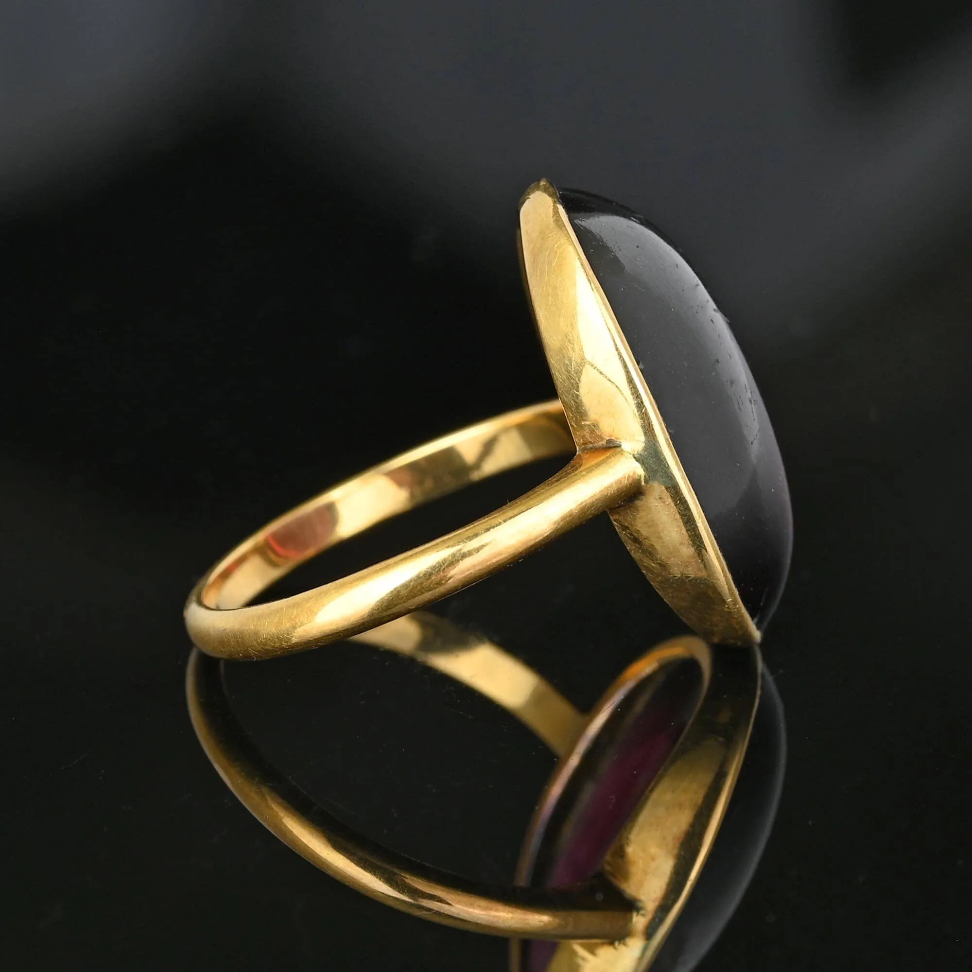 Art Deco 14K Gold Red Tourmaline Cabochon Ring