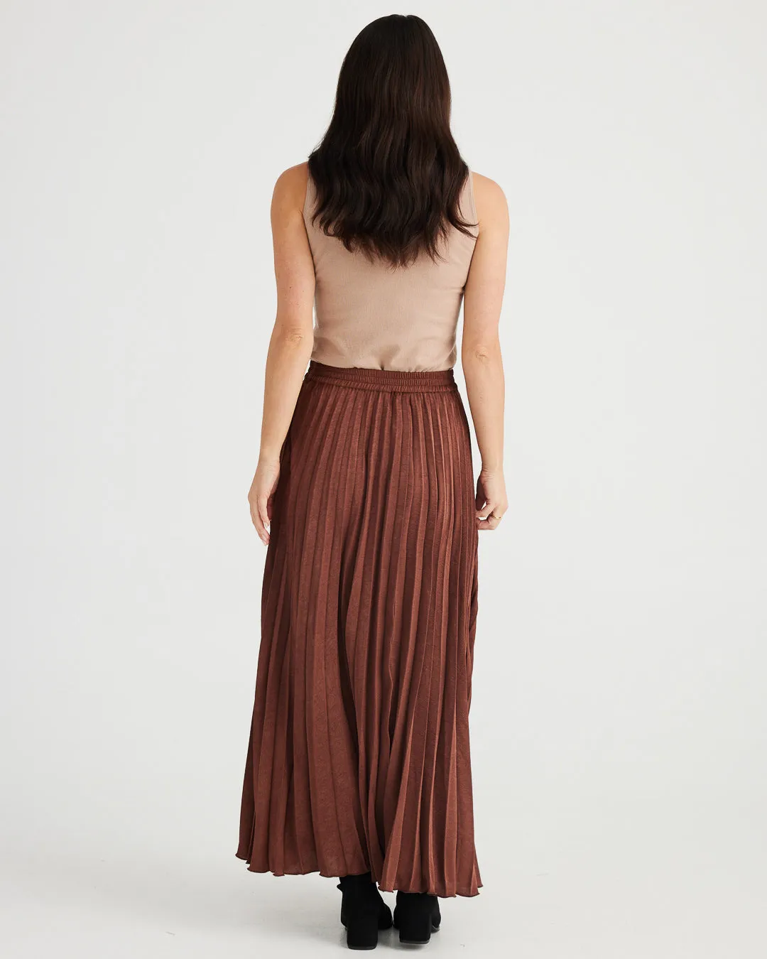 Brave & True Alias Pleated Skirt Cocoa