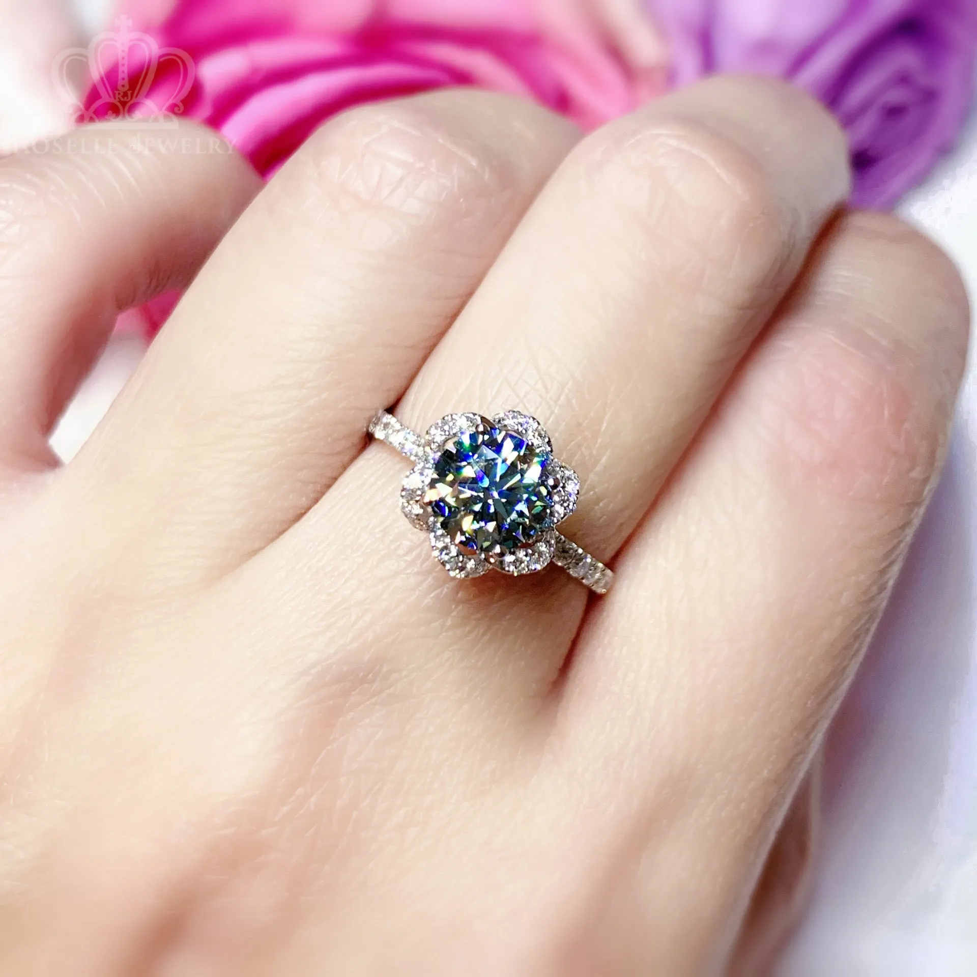 Lab Grown Diamond Floral Halo Diamond Engagement Ring - LGR061