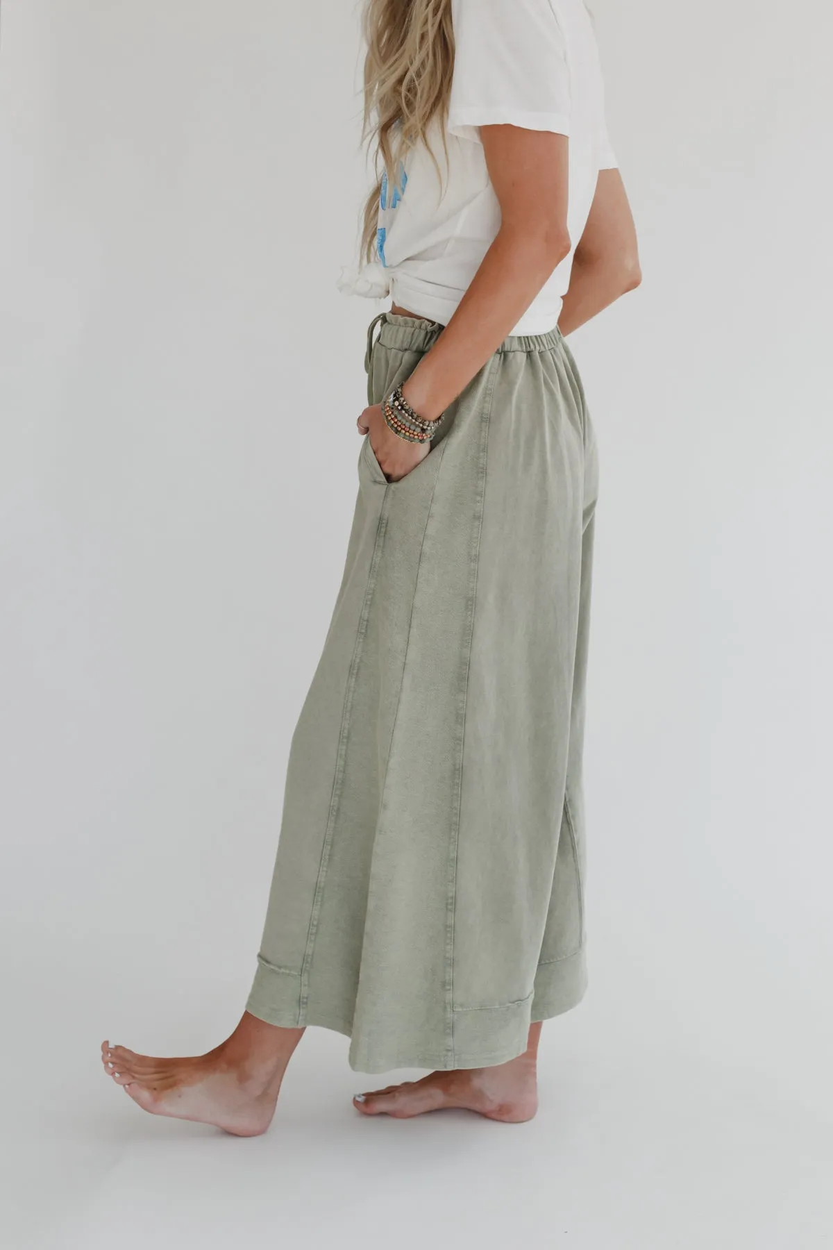 Relaxed Vibes Wide Leg Pants - Olive