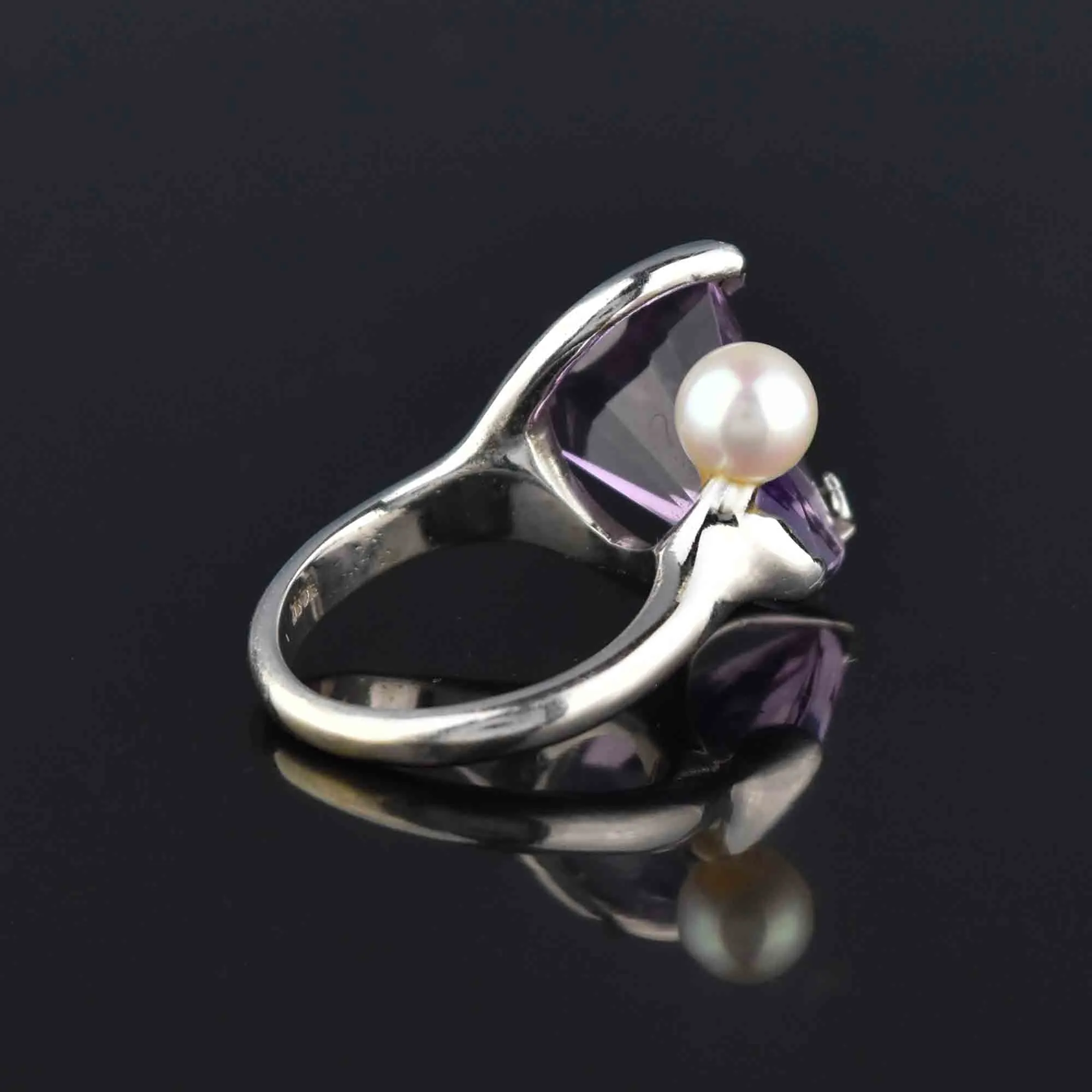 Unique 14K White Gold Pearl Fantasy Cut Amethyst Ring