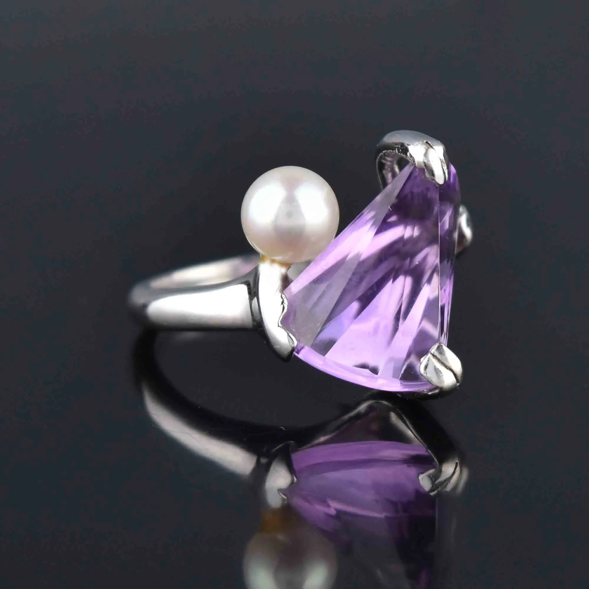 Unique 14K White Gold Pearl Fantasy Cut Amethyst Ring