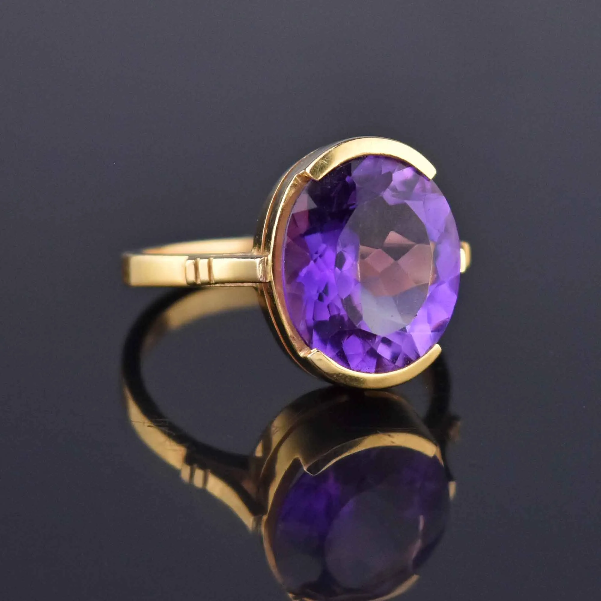 Vintage 18K Gold Italian Amethyst Cocktail Ring