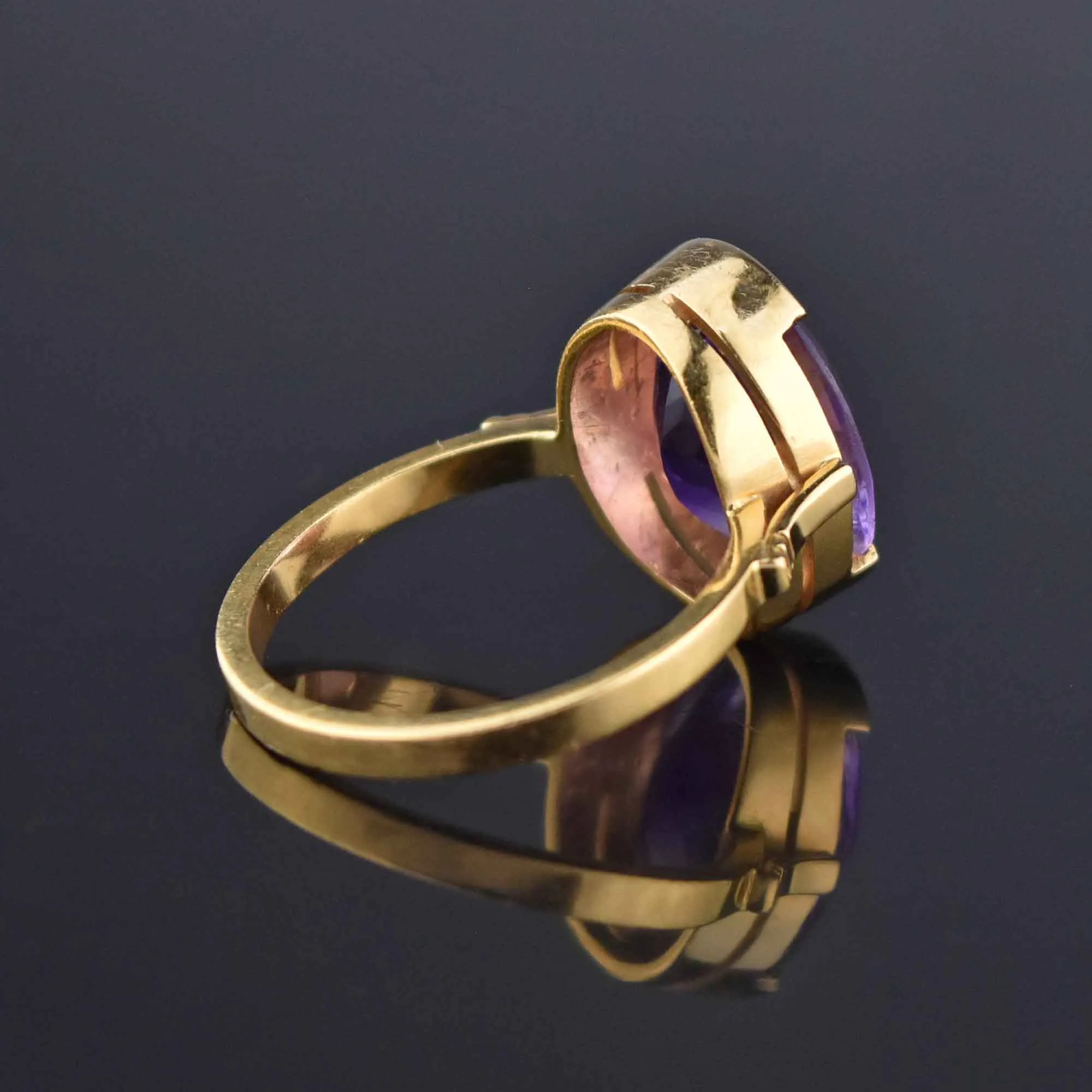 Vintage 18K Gold Italian Amethyst Cocktail Ring